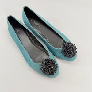 $119 Talbots BLU2 Bright Teal Suede Flat Shoes, Black Beaded Accent Toe Size 7 M